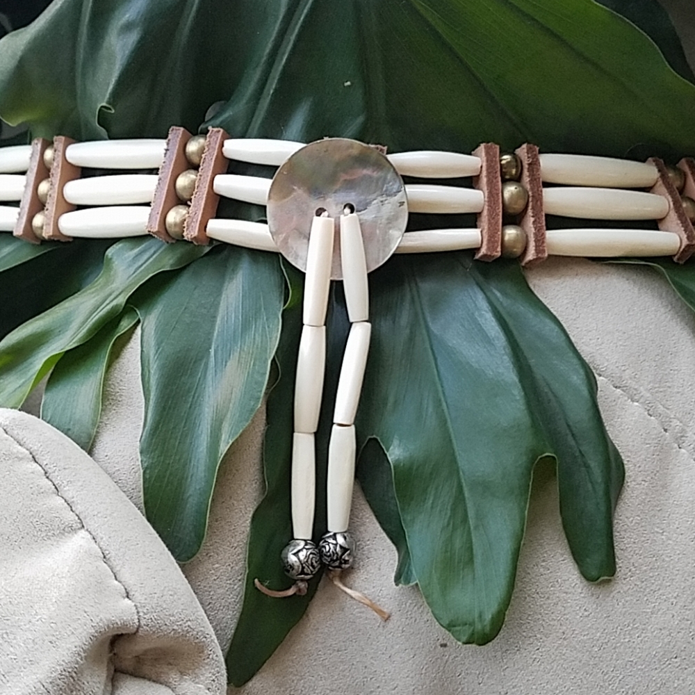 Vintage Native American bone necklace